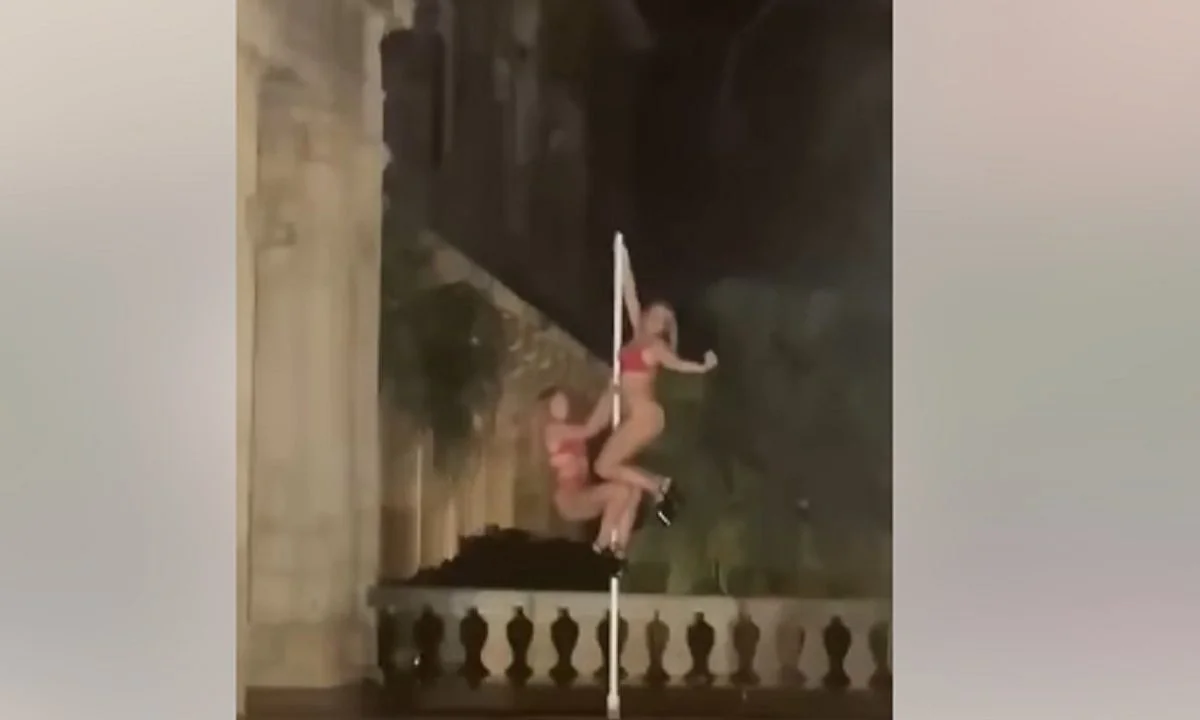 Το Pole Dancing πήγε παλάτι – και δεν ήταν επανάσταση