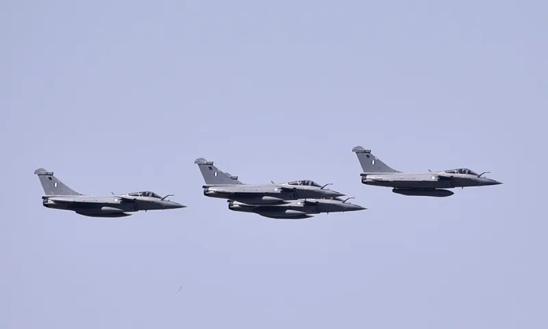 Rafale με τεχνολογία ή J-10C με ρήτρα ανεξαρτησίας;