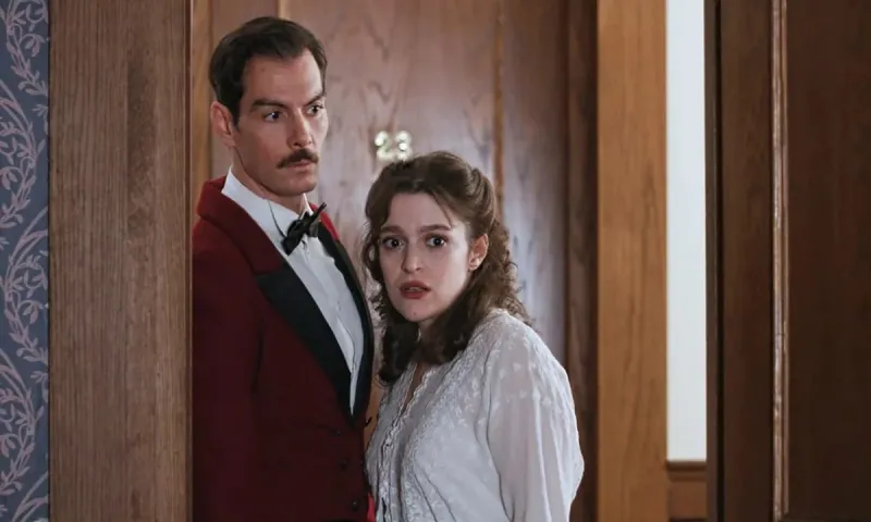 Grand Hotel: Η Αλίκη αιχμάλωτη στο δωμάτιο του Ρήγα - Ο Πέτρος στη φυλακή!