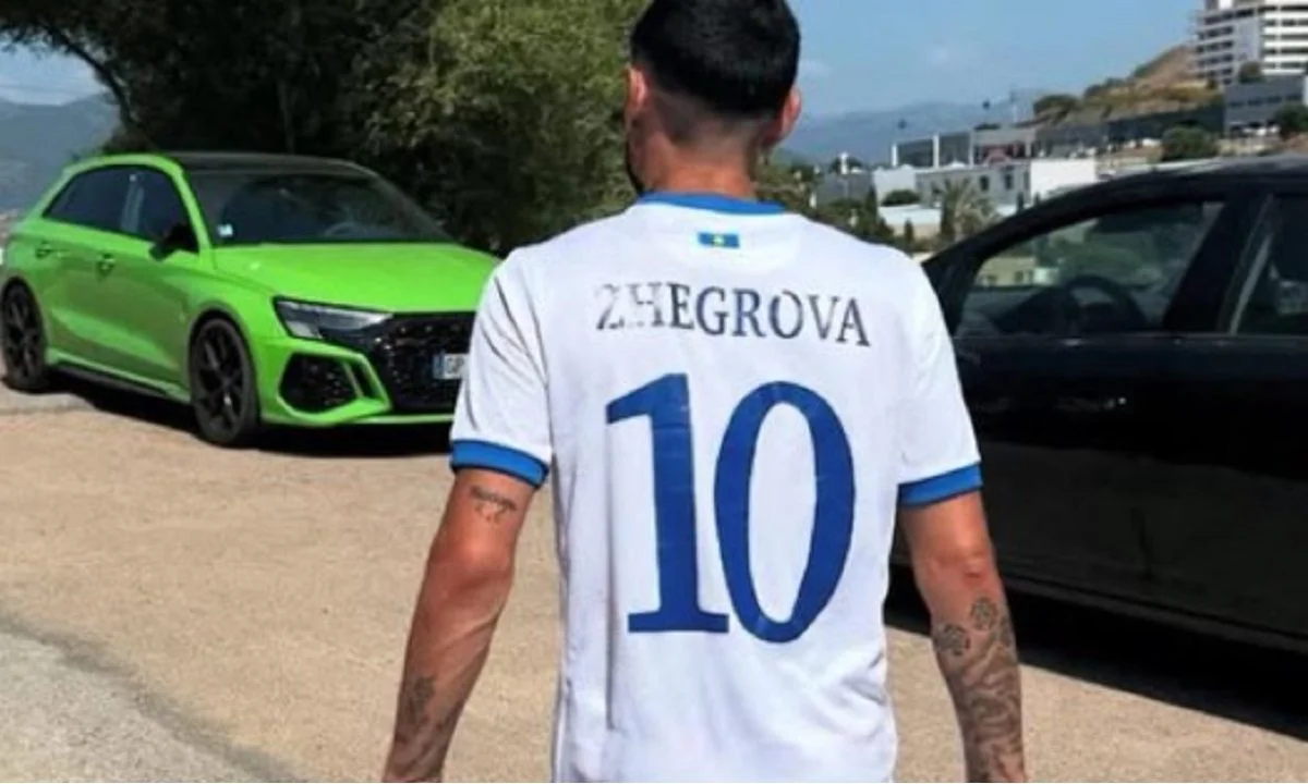 Με φανέλα Ζεγκρόβα και Κοσσόβου ο Καμπελά