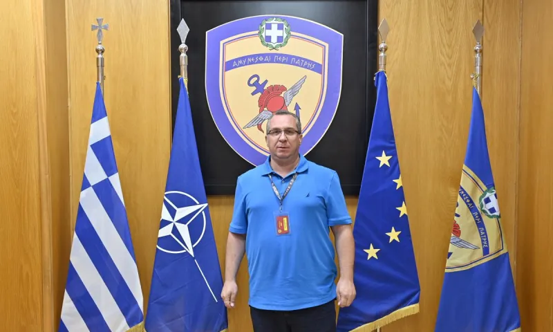 Θερμή Υποδοχή & Τιμή για τον Εκπαιδευτικό Μάριο Παπαευσταθίου που Ανέδειξε τη ΣΜΥ σε Πρότυπο Ψηφιακής Καινοτομίας στο Υπουργείο Εθνικής Άμυνας