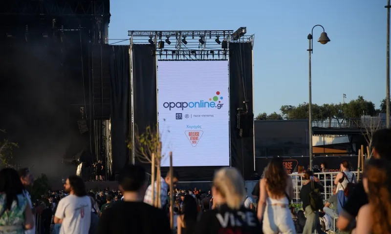 Πες το με μία αφιέρωση - Μέσω του opaponline.gr οι fans των London Grammar έστειλαν τα δικά τους μηνύματα