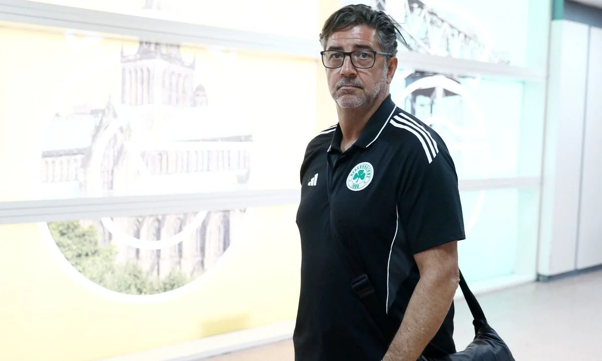 Παναθηναϊκός: Η έλευση του Λαφόν έβγαλε ένα δίλημμα για το αν ο Γάλλος ή ο Ντραγκόφσκι θα είναι βασικός κόντρα στη Ρέιντζερς. Ο Βιτόρια αποφάσισε.