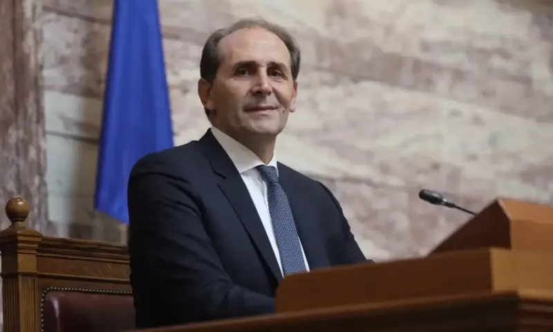 Απόστολος Βεσυρόπουλος: Τα 25 κρίσιμα λεπτά του (υποστελεχωμένου) ΕΚΑΒ και η απουσία απινιδωτή στην περιοχή