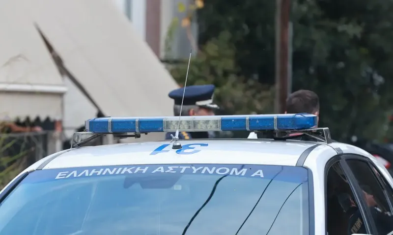 Οπλοστάσιο στο σπίτι 17χρονου μαθητή στην Ελευσίνα