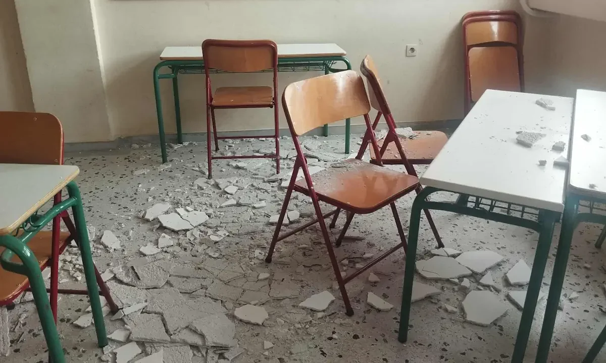 Πόρτο Ράφτη: Ασταμάτητα είναι τα περιστατικά ατυχημάτων σε σχολικά κτήρια - Θεατής η κυβέρνηση στον κίνδυνο που αντιμετωπίζουν μαθητές.