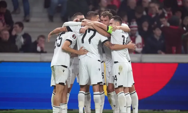 ΠΑΟΚ – Μπραν: Με Μπιάνκο βασικό και Οζντόεφ στον πάγκο