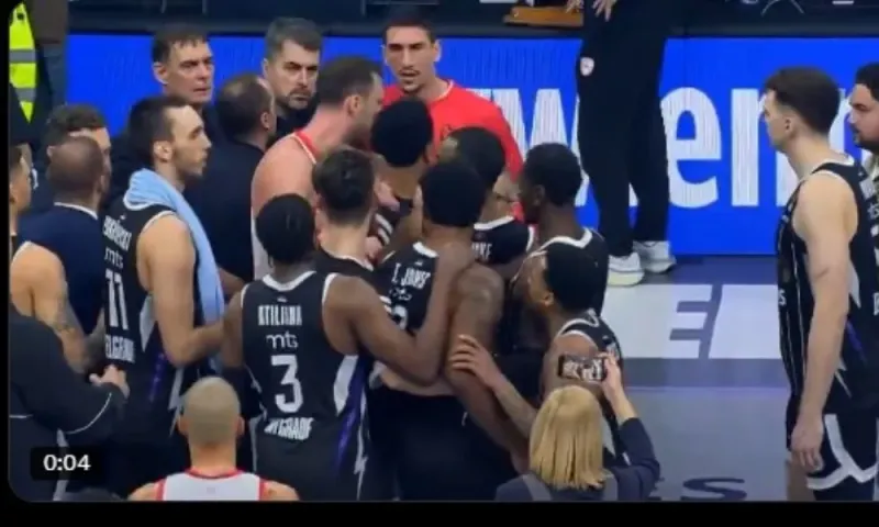 Ταϊρίκ Τζόουνς – Μπαρτζώκας: Τι είχε συμβεί στο Παρτιζάν – Ολυμπιακός και γιατί θεωρείται λήξαν (video)