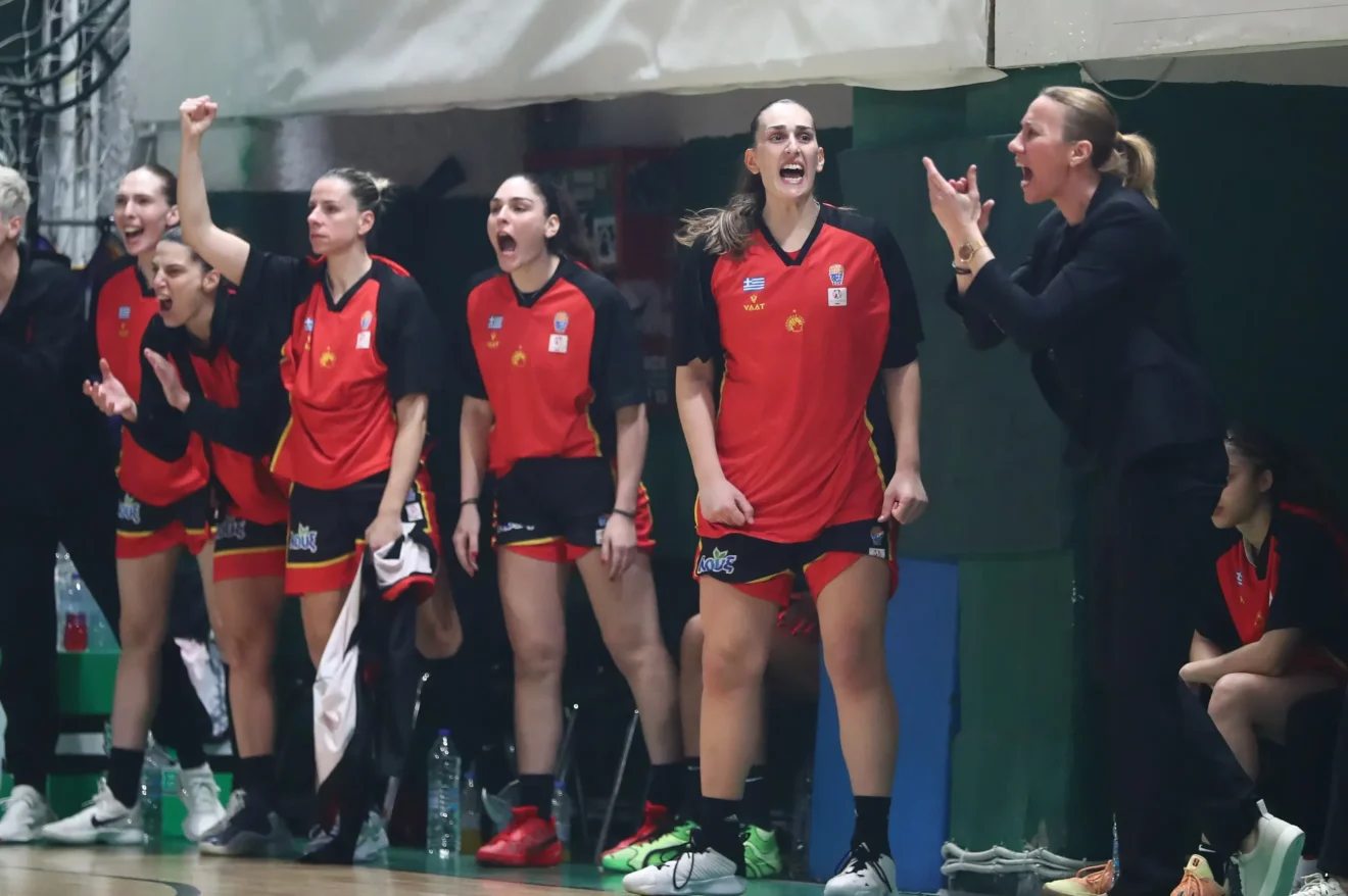 Αθηναϊκός WBC - Ολυμπιακός σε προημιτελικό Κυπέλλου Γυναικών με φόντο την πρόκριση, σε ματς με ένταση, ρυθμό και ενδιαφέρον.