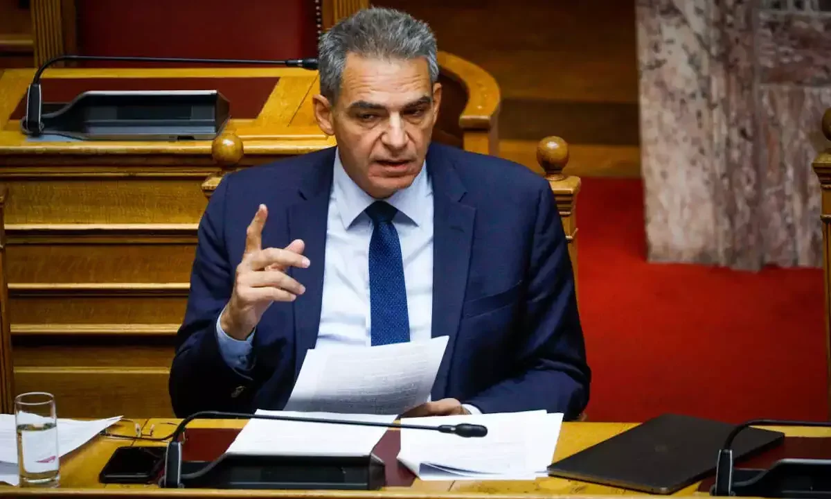 Η άγνοια δεν είναι δικαιολογία για έναν πρωθυπουργό - Ο Άγγελος Συρίγος προσπάθησε να δικαιολογήσει τον Μητσοτάκη, αλλά τον εξέθεσε χειρότερα.