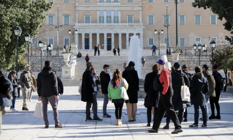 Εργασιακή γαλέρα η Ελλάδα για όφελος του κράτους – Το 2025 εργαστήκαμε 177 ημέρες για φόρους και εισφορές!