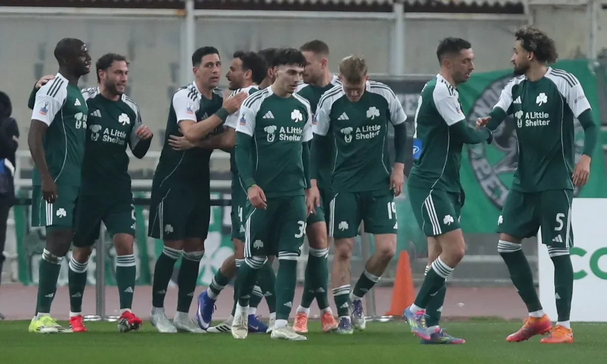 Με έναν επιθετικό (Τεττέη) και 3-4 αλλαγές στην 11άδα του ο Παναθηναϊκός στο ντέρμπι με την ΑΕΚ.