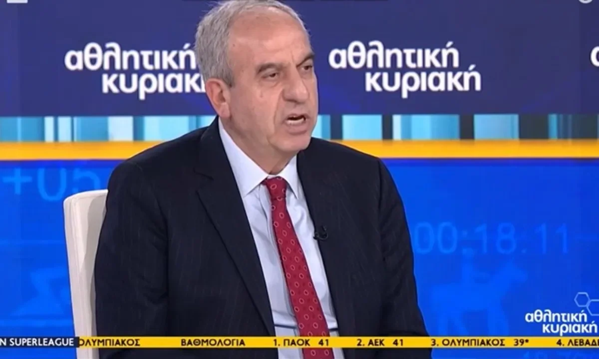 Έκανε την καθιερωμένη κριτική του ο Παναγιώτης Βαρούχας στο παιχνίδι ΑΕΚ – Παναθηναϊκός για τη διαιτησία και όσα έγιναν.