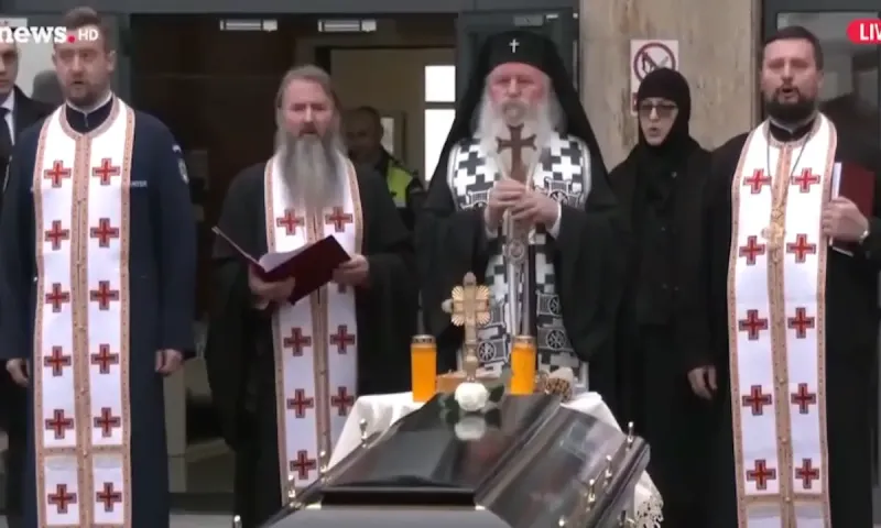 ΠΑΟΚ: Συγκλόνισε το τρισάγιο των 7 παλικαριών στην Τιμισοάρα – Δάκρυσε ο Μητροπολίτης Ιωάννης φωνάζοντας ένα – ένα τα ονόματα