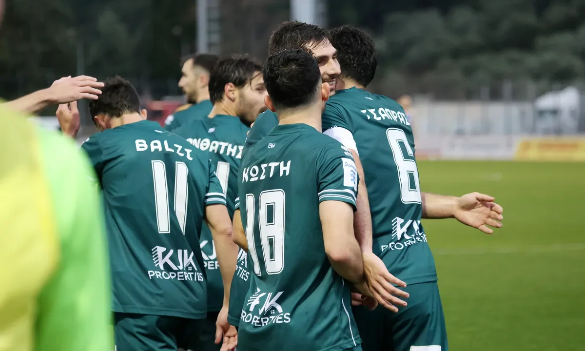 Ολυμπιακός, ΠΑΟΚ και Παναθηναϊκός προσπαθούν να πάρουν τους ποδοσφαιριστές – φιλέτα του Λεβαδειακού.