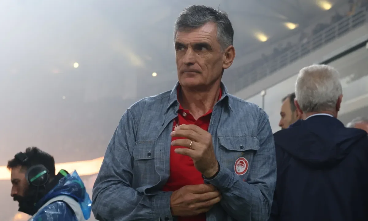 Με τις προσθήκες των Αντρέ Λουίζ και Κλέιτον ο Ολυμπιακός έφτασε τους επτά ξένους πρώτης γραμμής. Σε κάθε ματς ο Μεντιλίμπαρ πρέπει να κόβει 2