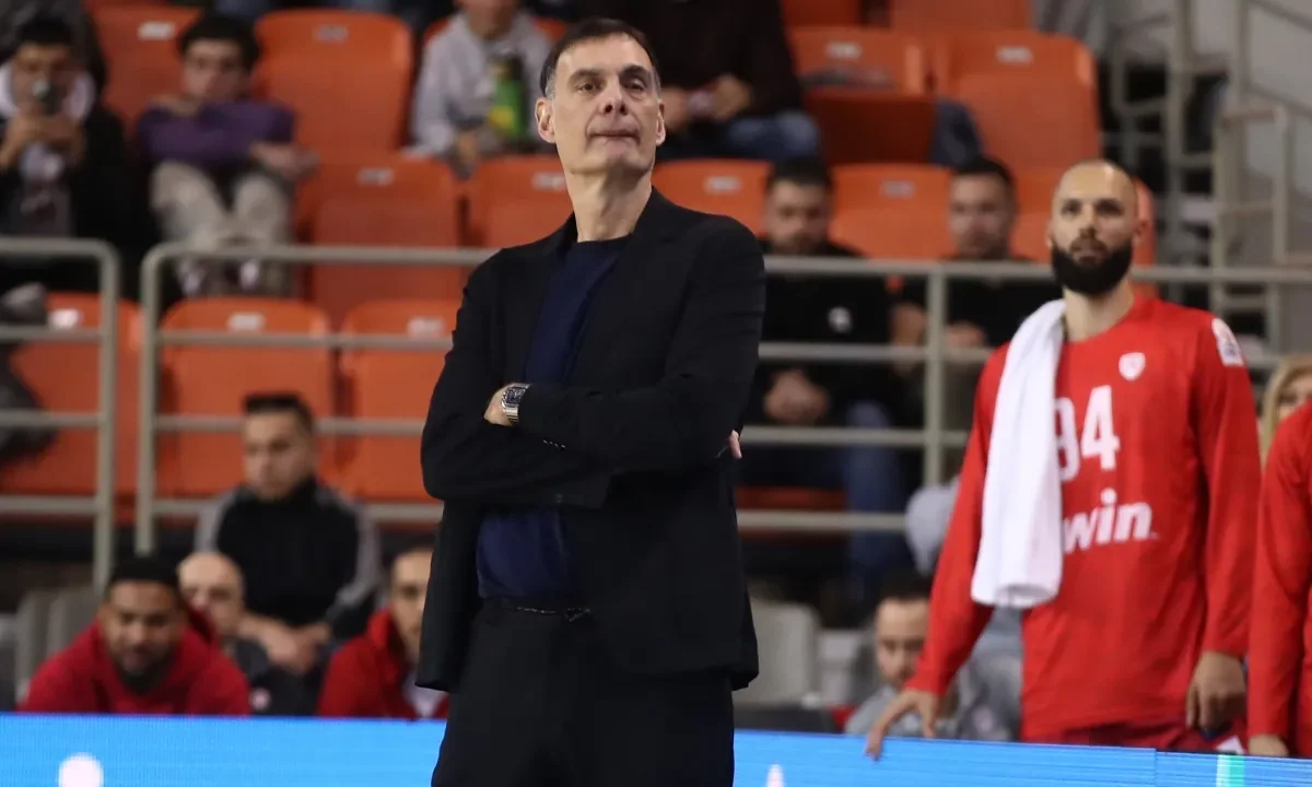 Γιατί έμεινε εκτός ο Πίτερς στον τελικό με τον Παναθηναϊκό; Το σκεπτικό του Μπαρτζώκα, οι τραυματισμοί Μιλουτίνοφ και Τζόουνς.