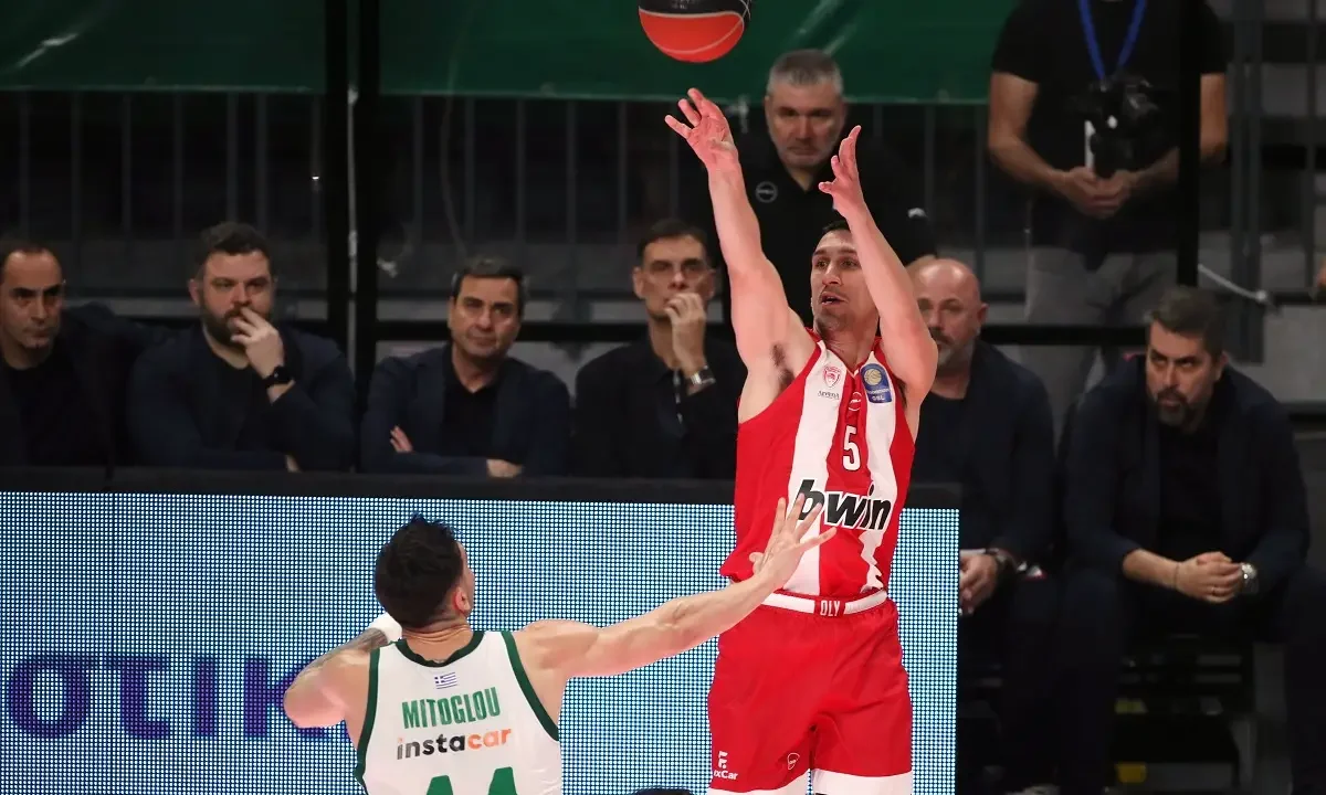 basket, olympiacos, larentzakis, bartzokas