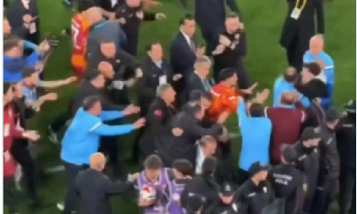 Trabzonspor Galatasaray epeisodia apovoli Bardakci