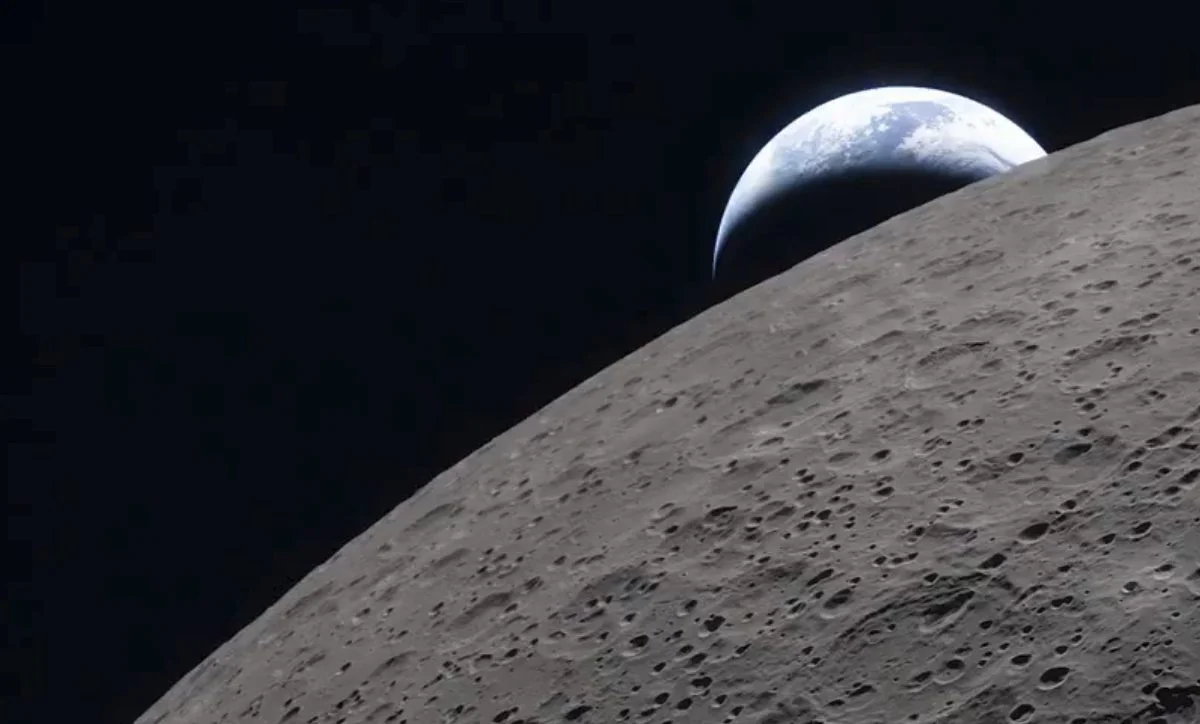 NASA εικόνες από την αθέατη πλευρά της Σελήνης