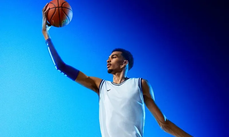 NBA : Συναγερμός στους Σπερς με τον Γουεμπανιάμα καθώς διαγνώστηκε με διάσειση
