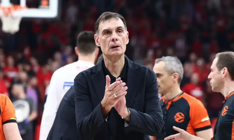 Τι ζητάει ο Μπαρτζώκας να διορθώσει η ομάδα του στο Game 2 με τη Μονακό