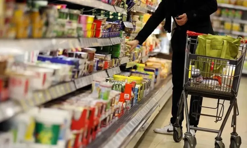 Απανωτά σοκ από τα νέα στοιχεία της Eurostat: 5η η Ελλάδα σε πληθωρισμό στην ΕΕ – 2η σε κίνδυνο φτώχειας και κοινωνικού αποκλεισμού