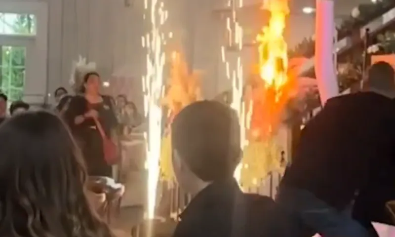Ο πρώτος χορός του ζευγαριού παραλίγο να γίνει εφιάλτης (video)