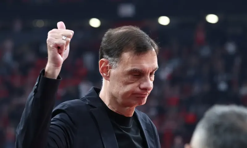 Θρυλική ομιλία Μπαρτζώκα μετά το 3-0 επί της Μονακό