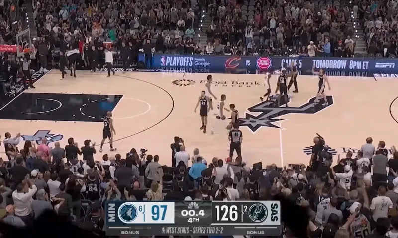 NBA: Σπερς-Τίμπεργουλβς 126-97, με μεγάλο Γουεμπανιάμα και προβάδισμα 3-2 για το Σαν Αντόνιο (video)