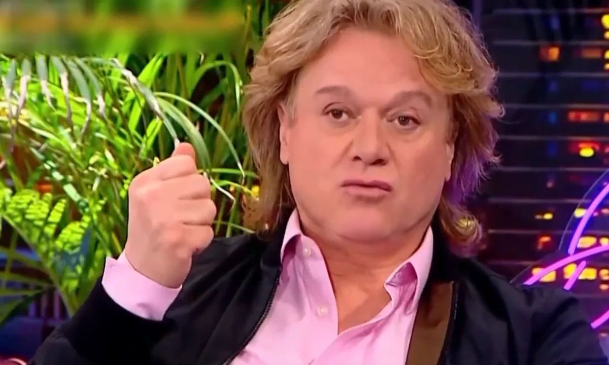 Ο Πέτρος Γαϊτάνος σχολίασε τον Akyla και τη Eurovision στο The 2Night Show