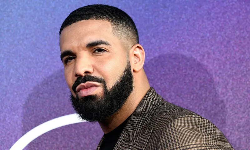 Drake: Έβγαλε τρία albums μαζί – ICEMAN, HABIBTI και MAID OF HONOUR