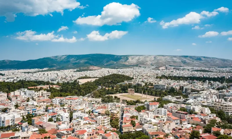 Οσμή αερίου στην Αττική: Επιτελικό «σκοτάδι» για την αιτία του φαινομένου - Οι ανάστατοι πολίτες ακόμα δεν ξέρουν τι ανέπνευσαν