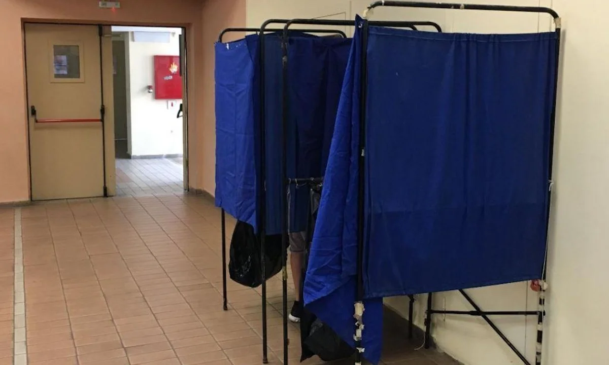 Αυξανόμενη δυσπιστία απέναντι στο κλίμα διπολισμού φανερώνει η δημοσκόπηση της Prorata - Δεύτερος ο Τσίπρας, τρίτη η Καρυστιανού.