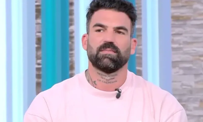 Ρία Ελληνίδου ο Δημήτρης Αλεξάνδρου είπε ότι του αρέσει το τραγούδι σου
