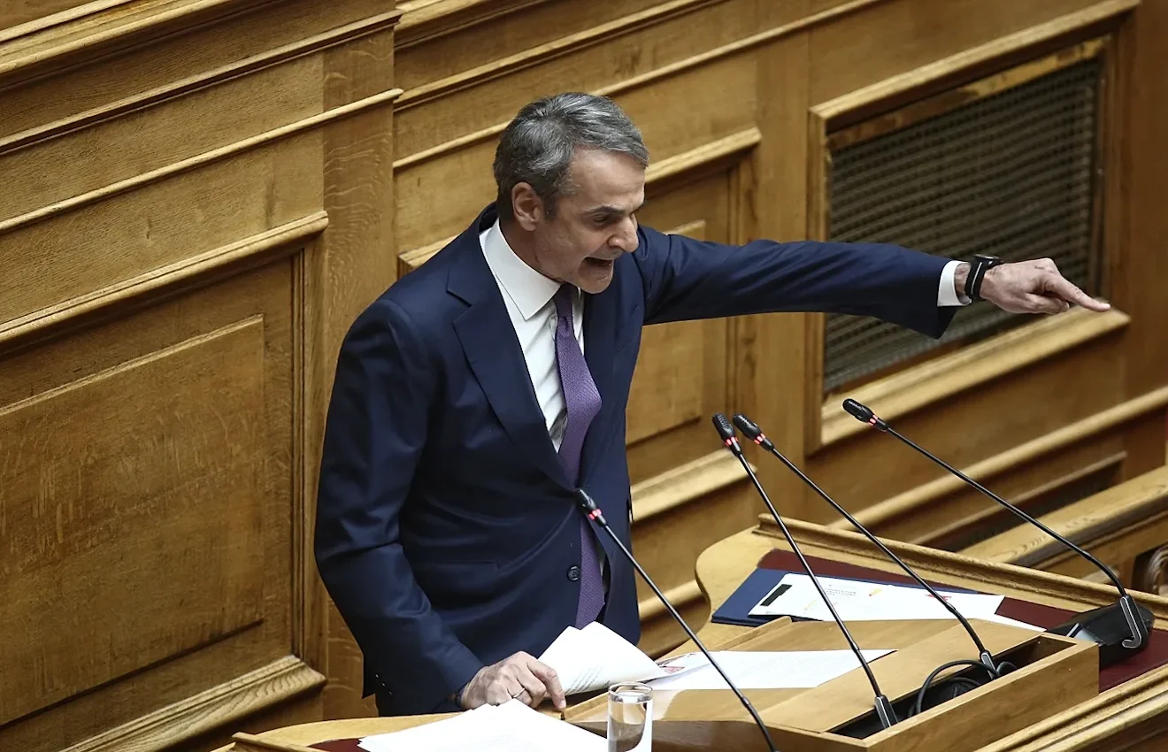 Σε τροχιά μονοψήφιας διαφοράς ΝΔ και ΕΛΑΣ - Καταρρέει το κυβερνητικό αφήγημα της σταθερότητας μπροστά στην οργή για τη διαφθορά.