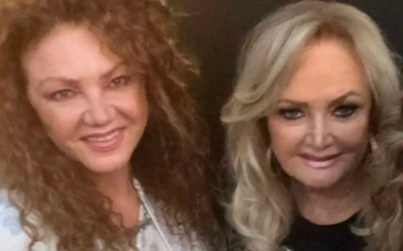 Η Σοφία Αρβανίτη αποχαιρετά τη Bonnie Tyler με αναφορά στο «Πεθαίνω στην ερημιά»