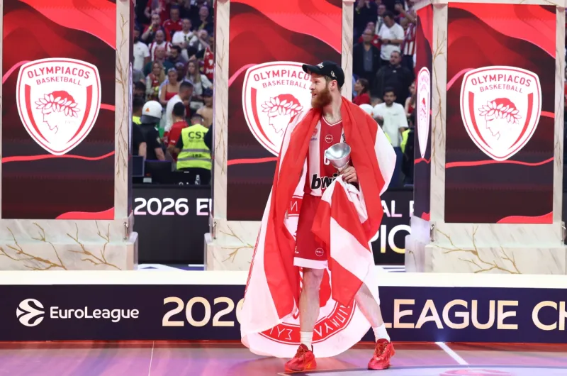 Ολυμπιακός: Η Ντουμπάι ελπίζει ακόμα για Γουόκαπ