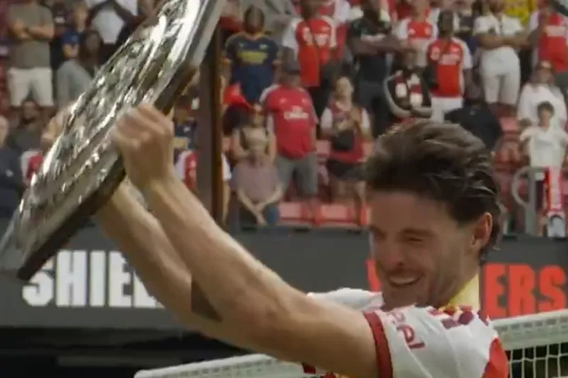Ράις: Το Community Shield τον… βρήκε στο πρόσωπο (vid)