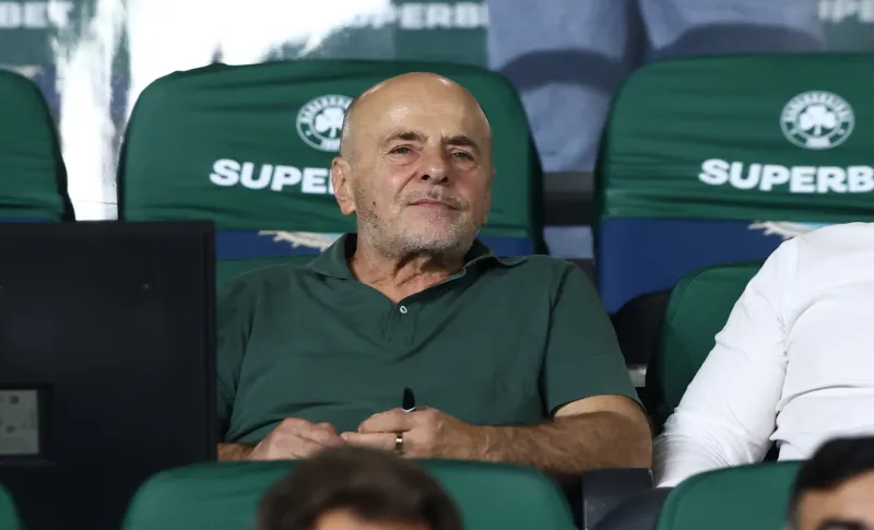 O Αλαφούζος πάει να βάλει «λουκέτο» στην Cosmote tv!