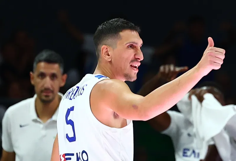 ΑΕΚ: Ο Λαρεντζάκης δεν γυρίζει για να συμπληρώσει το ρόστερ