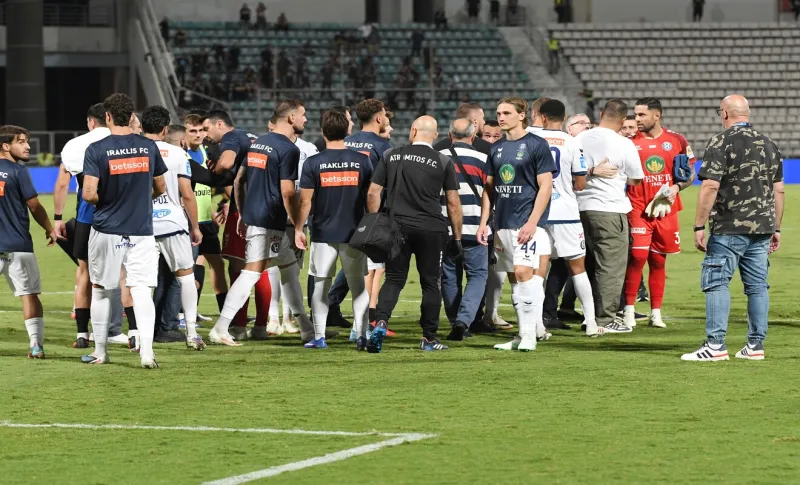 Διαιτησία: «Η ληστεία του αιώνα» και ο Ζαμπαλάς που αλλοίωσε ένα ακόμα αποτέλεσμα