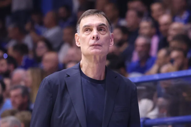 Ολυμπιακός – Εφές: Τα μισά τρίποντα τα έχουν Λόιντ και Στραζέλ
