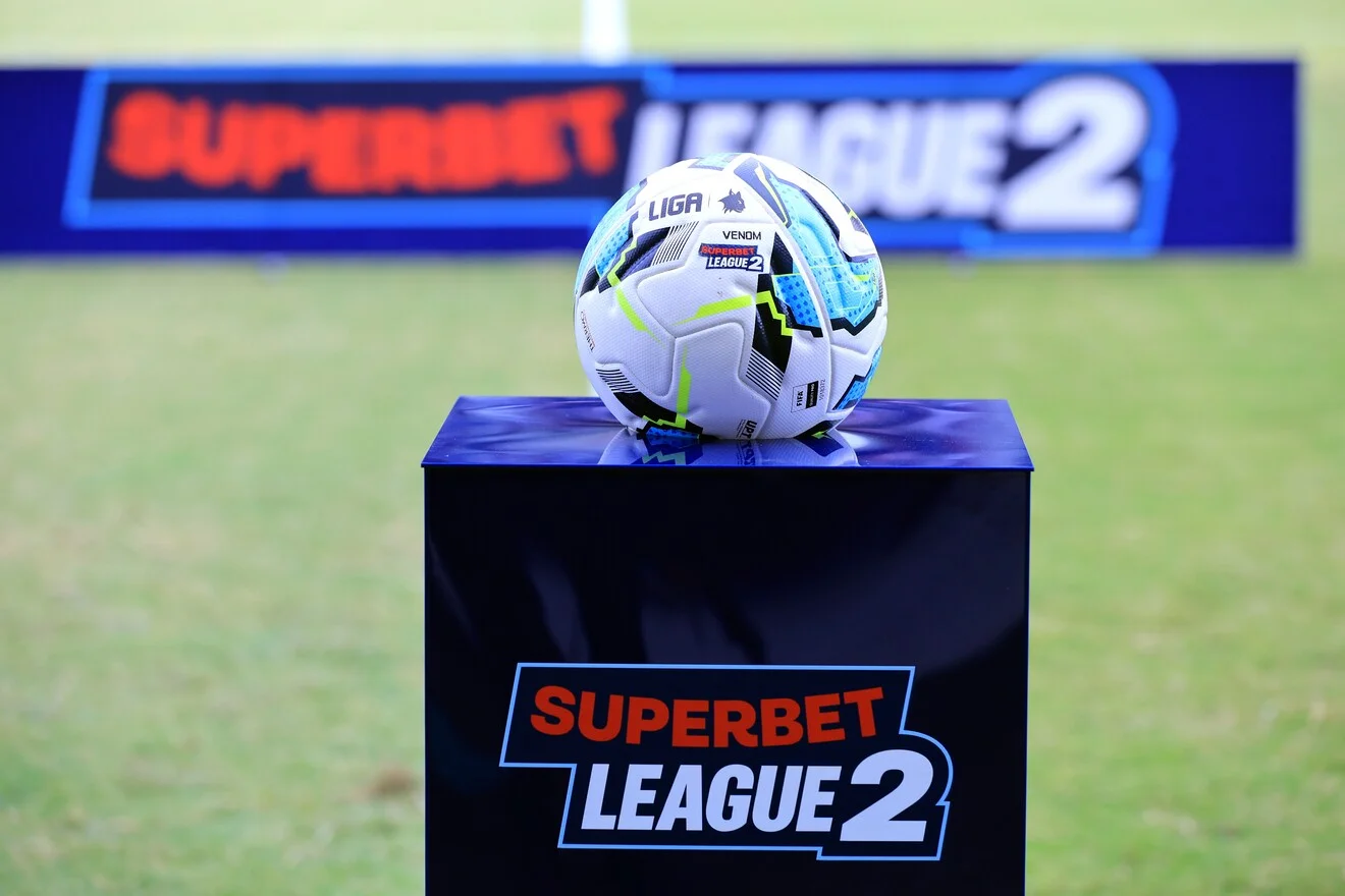 Η επίσημη μπάλα της Super League 2