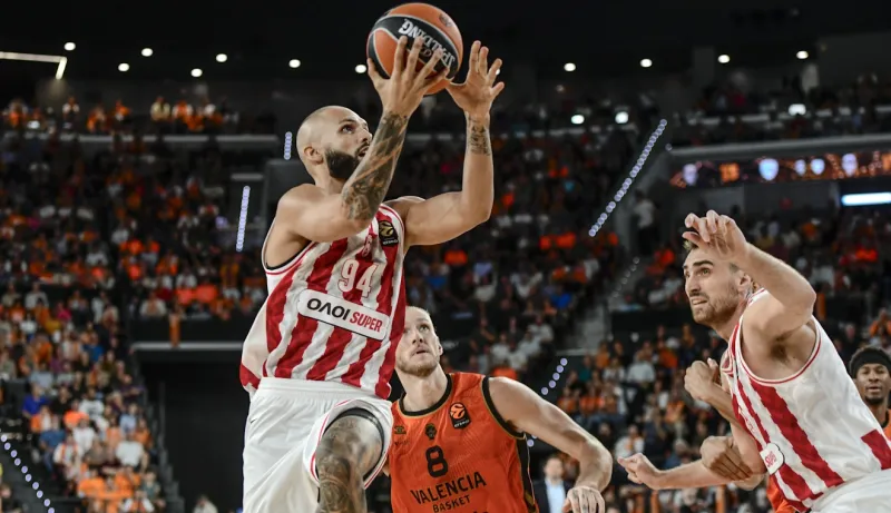 Βαλένθια - Ολυμπιακός 97-102 (Παράταση): Από την κατάρρευση του πρώτου ημιχρόνου σε εντυπωσιακή επιστροφή από το -28 και θρυλική νίκη