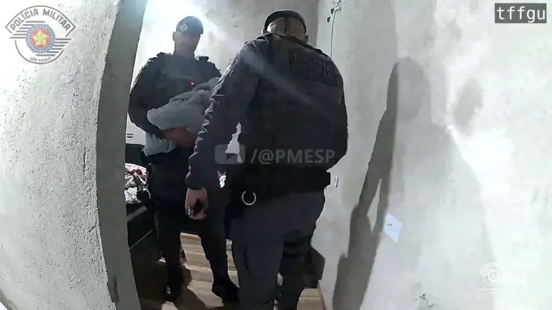 Παρίστανε ότι παραγγέλνει πίτσα και έσωσε το μωρό της (video)