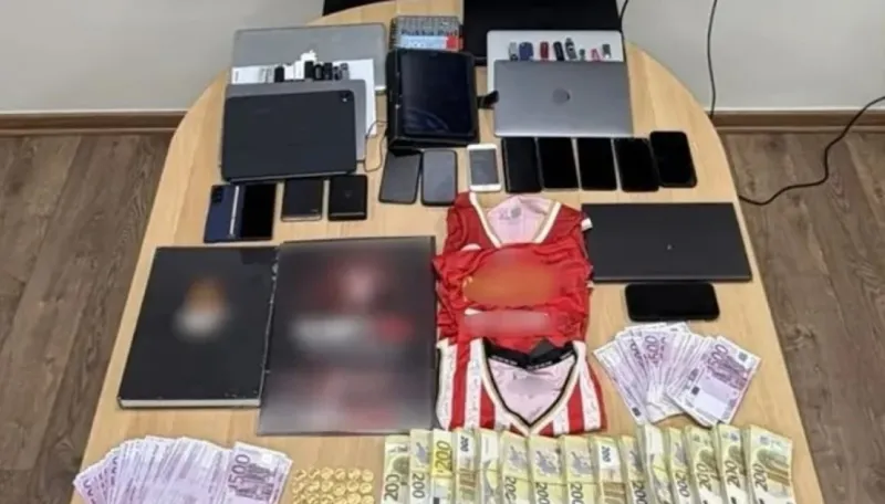 ΕΟΚ - Βάσω Τσαρούχα: Ο δικηγόρος της αποκαλύπτει τι βρέθηκε στο σπίτι της