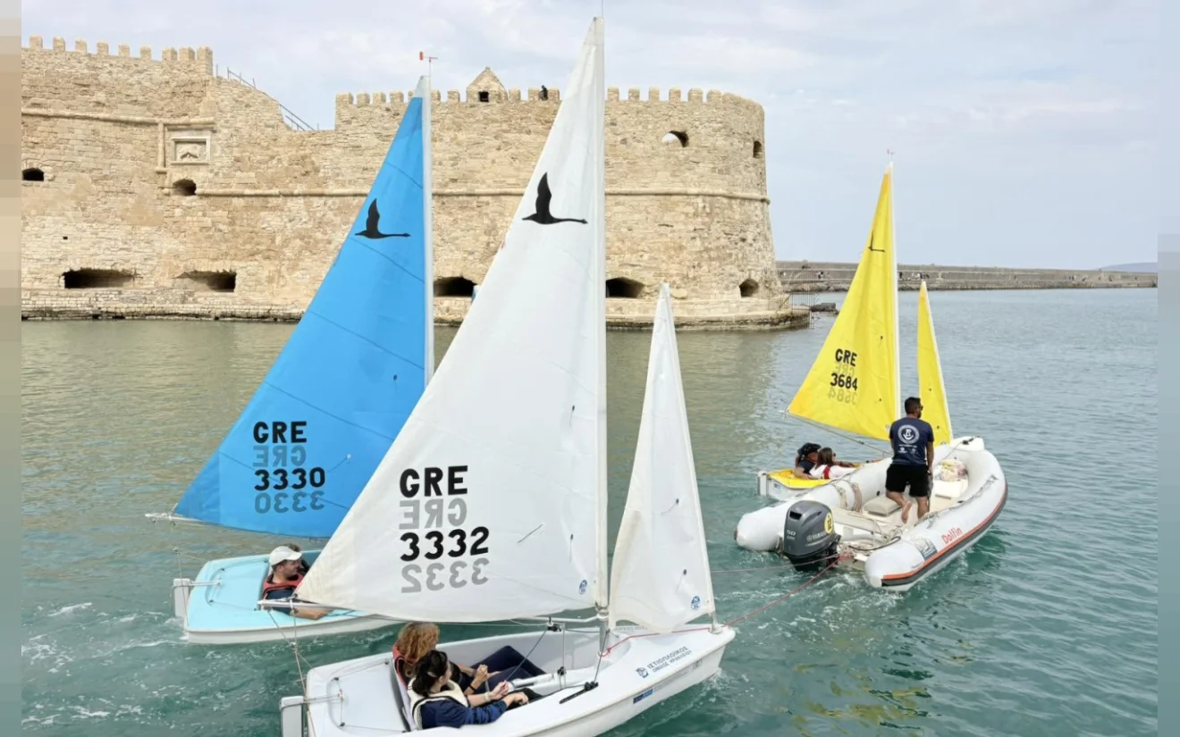 Ιστιοπλοΐα στο Open Πανελλήνιο Πρωτάθλημα Hansa Single και Double 303 στο Ηράκλειο / Φωτογραφία: eio.gr