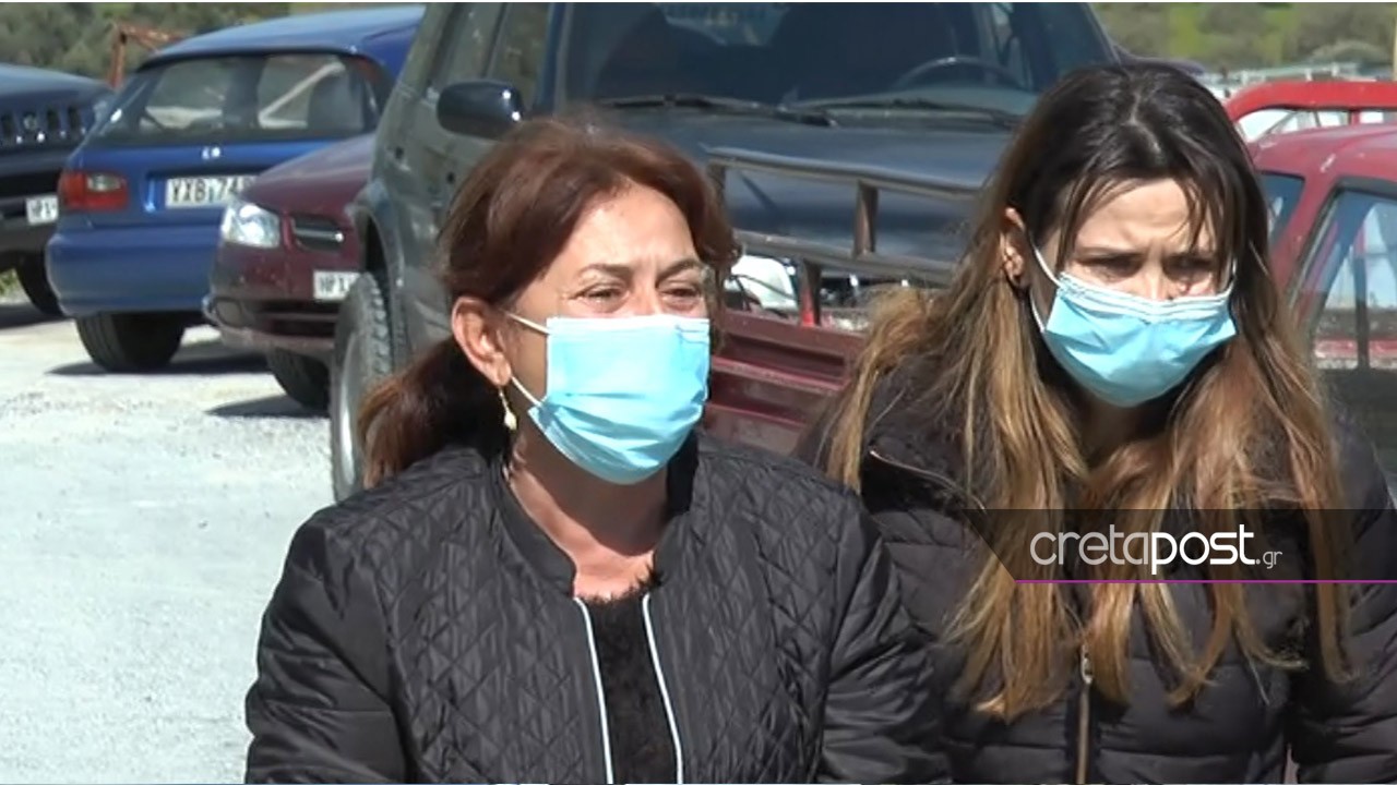 Κρήτη: Μέσα σε πολύ βαρύ κλίμα πραγματοποιήθηκε την Παρασκευή (19/3) η κηδεία του μικρού Ζαχαρία, ο οποίος έχασε τη ζωή του μετά την πτώση του σε βαρέλι με ασβεστόνερο.