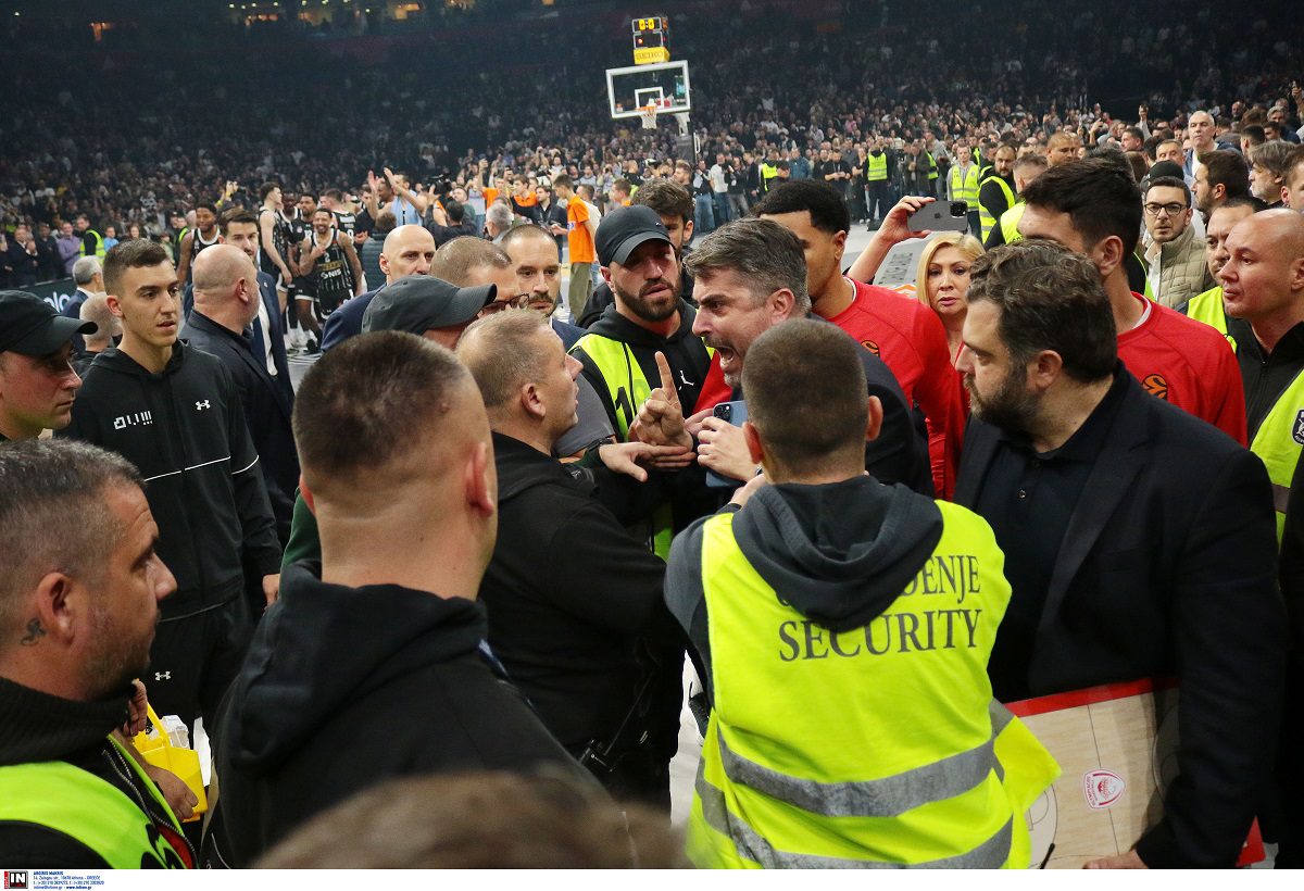 Παρτιζάν - Ολυμπιακός: Ένταση με Μπαρτζώκα στο φινάλε του ματς (pics)